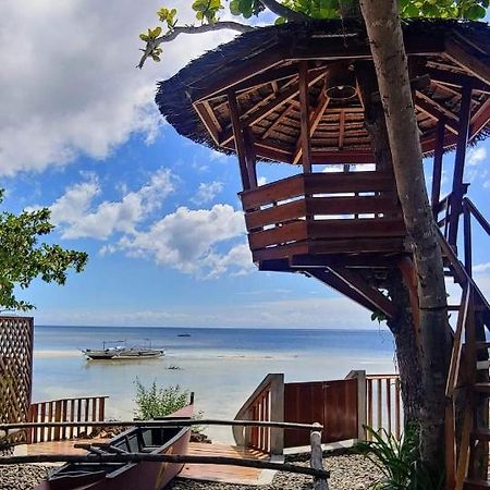 White Bada Guesthouse Siquijor Bagian luar foto