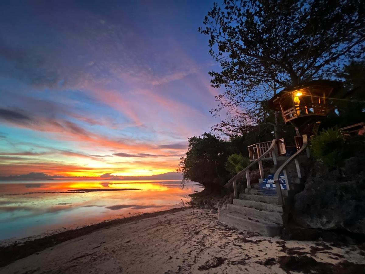 White Bada Guesthouse Siquijor Bagian luar foto